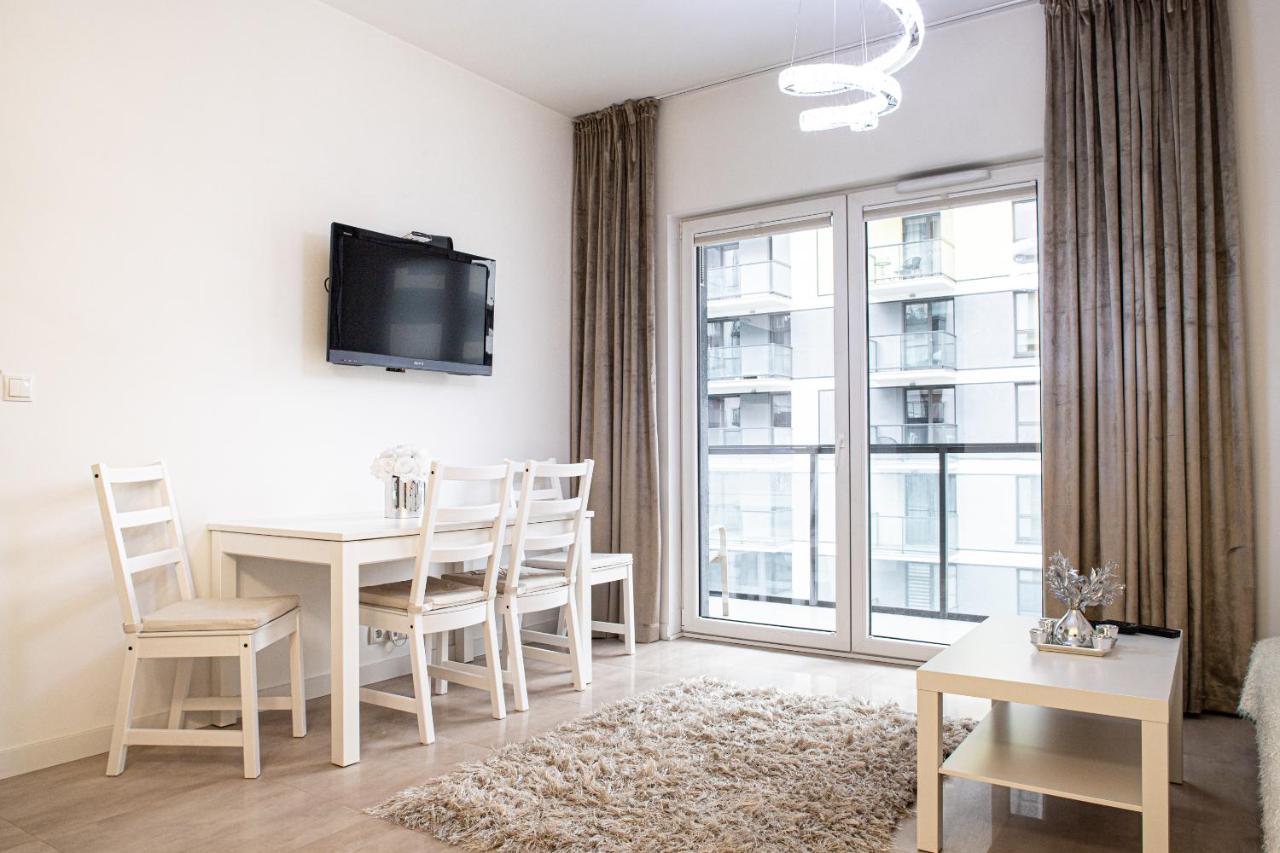 Wola Glamour Apartment Varsovia Exterior foto