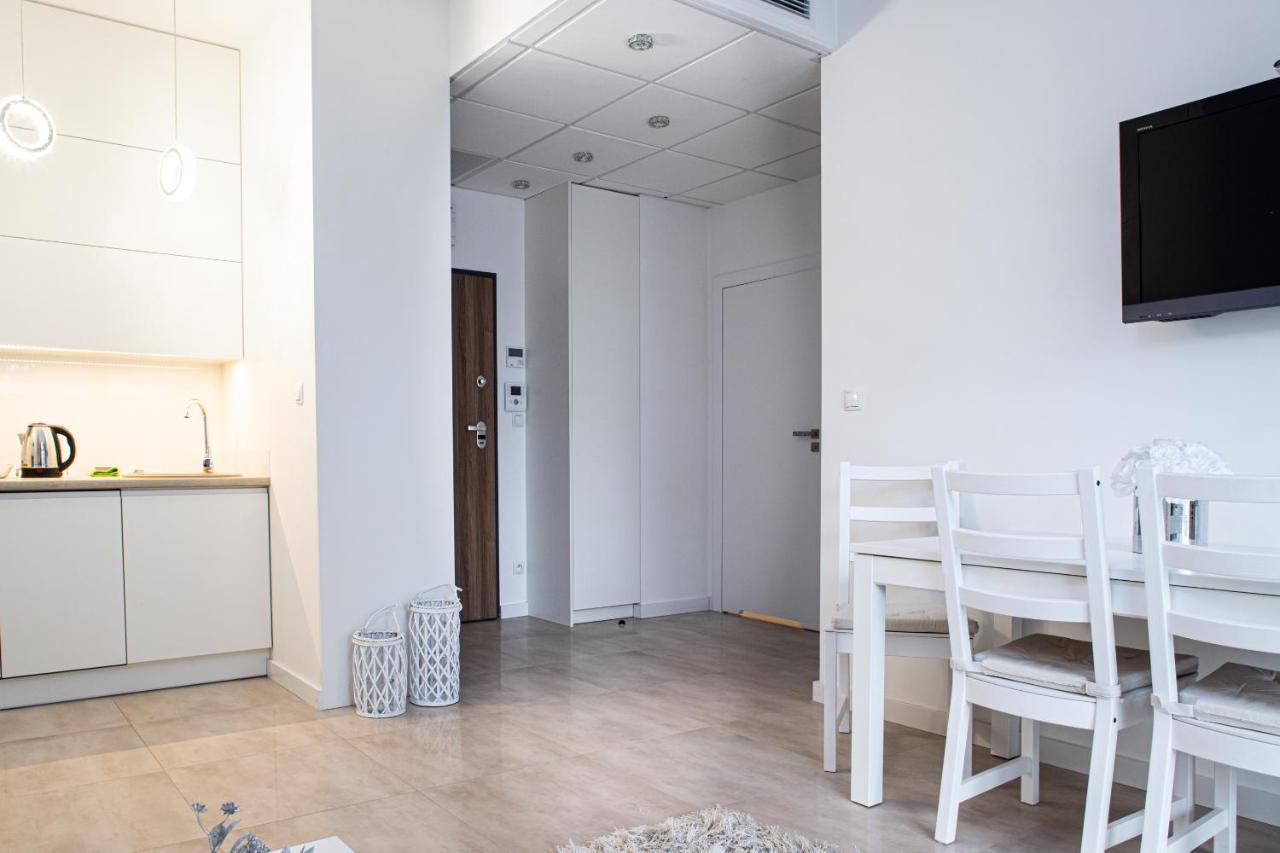 Wola Glamour Apartment Varsovia Exterior foto